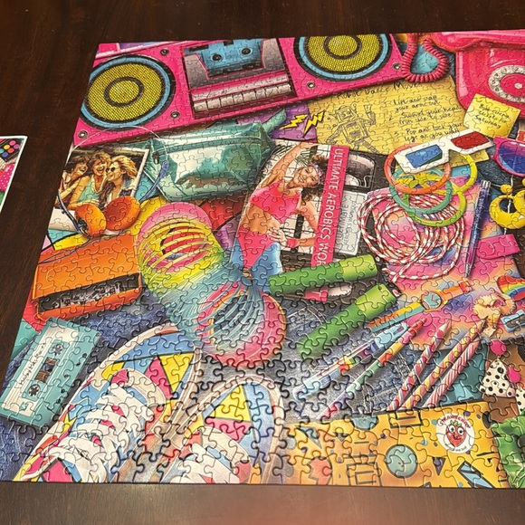 White mountain 80's Girl 1000 Piece Jigsaw Puzzle. Complete - Picture 5 of 6